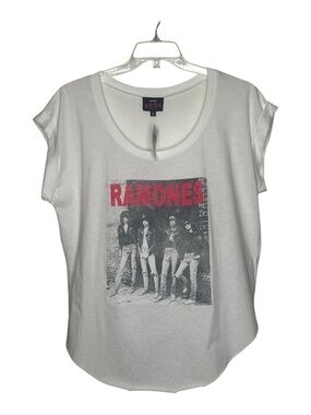 RAMONES Sz XL Graphic Scoop Neck Tee White New From Hot Topic